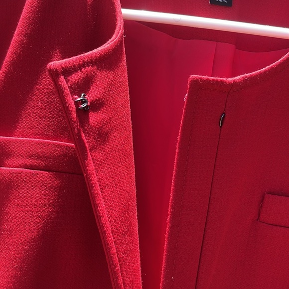 Red Jacket - Picture 6 of 6